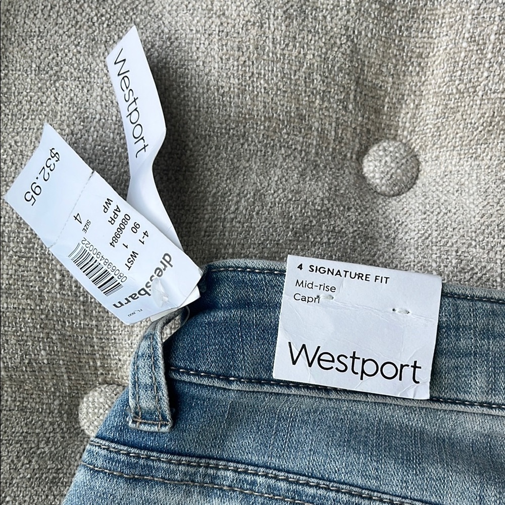 Westport Blue Ankle Cuffed Jeans Size 4 - Picture 2 of 4